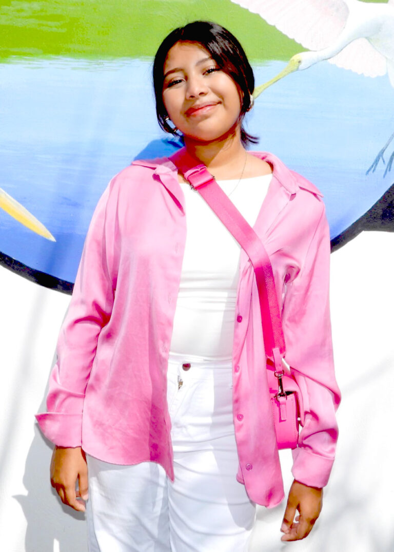 LUZ MARIA - AUXILIAR DE VENTAS